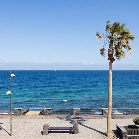 Home2book Stunning Sea Views House, Private Pool Tatil Evi