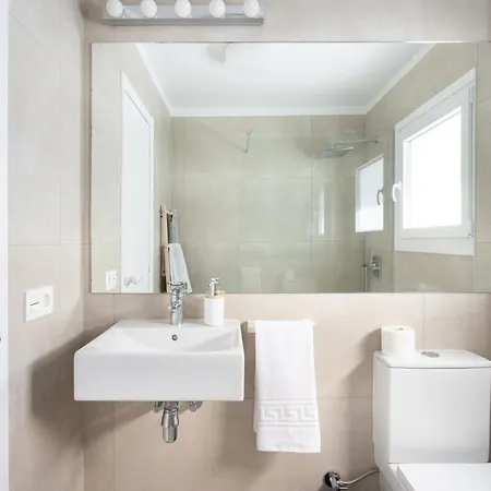 Home2book Stunning Sea Views House, Private Pool Tatil Evi *