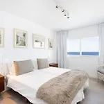 Home2book Stunning Sea Views House, Private Pool Casa de Férias