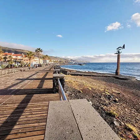Casa de Férias Home2book Stunning Sea Views House, Private Pool Candelaria
