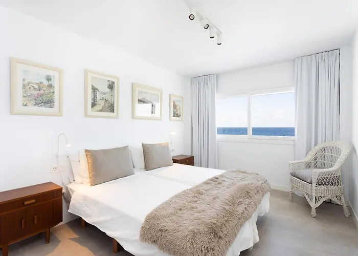 Home2book Stunning Sea Views House, Private Pool Дом отдыха