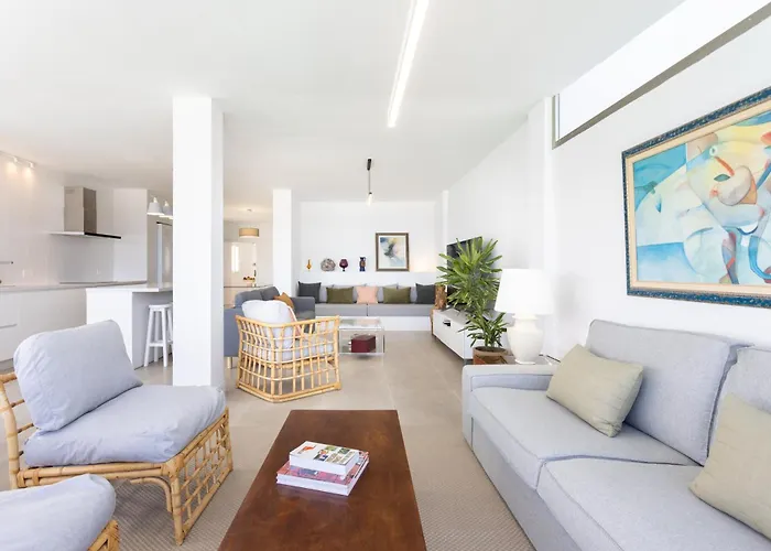 Home2book Stunning Sea Views House, Private Pool Канделария