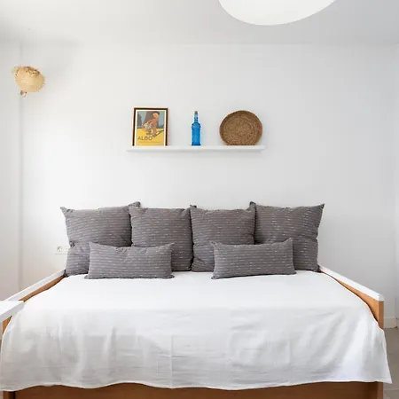 Home2book Stunning Sea Views House, Private Pool Feriehus